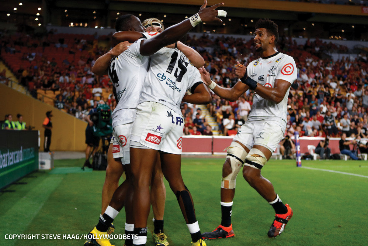 Sharks vs Reds