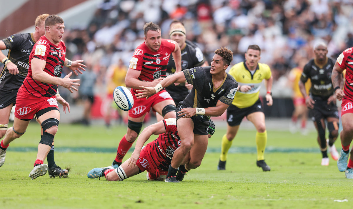 SHARKS STAY STRONG DESPITE INJURIES