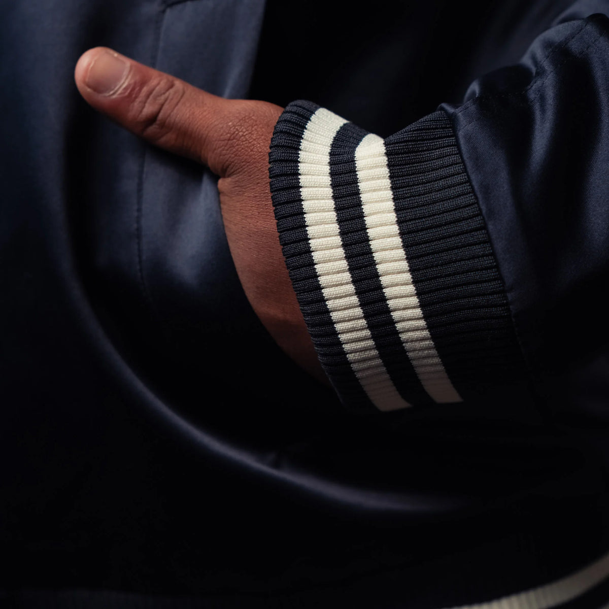 Hollywoodbets Sharks Reebok players varsity jacket in navy satin – view 8