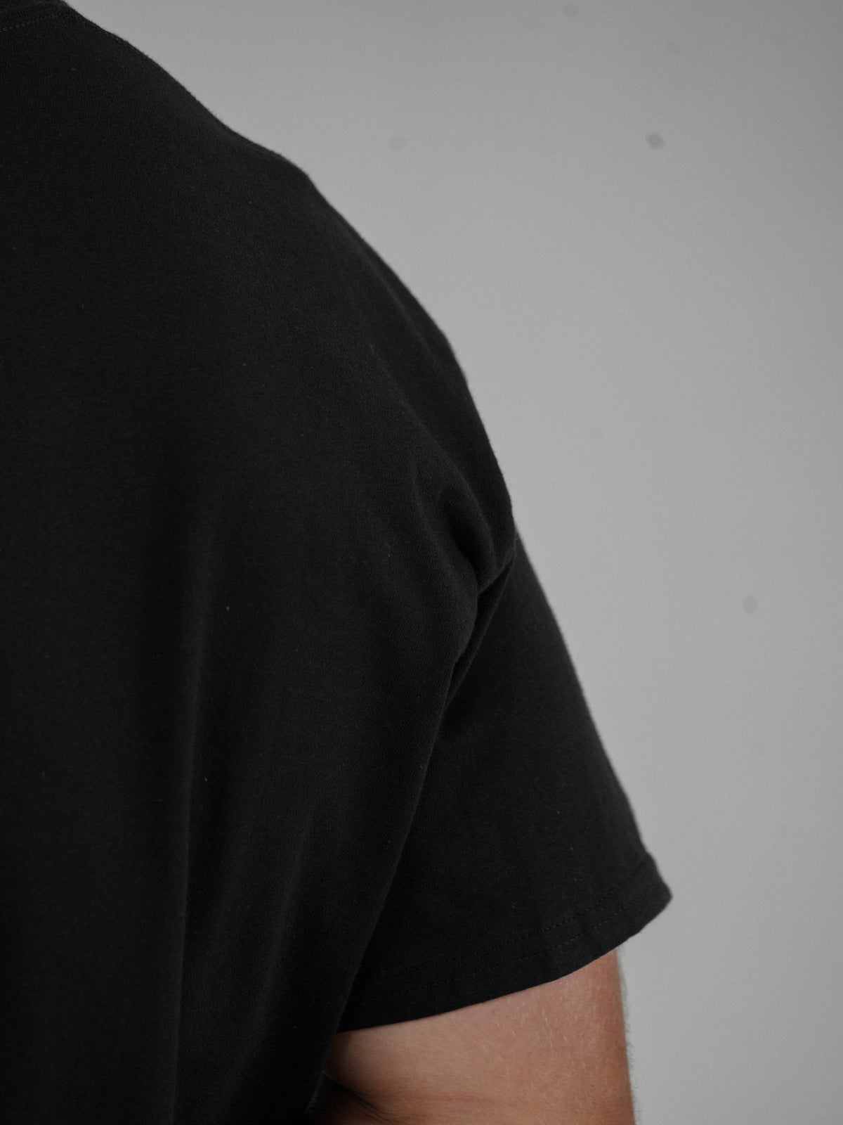Sharks-Mens Tee Print-Black